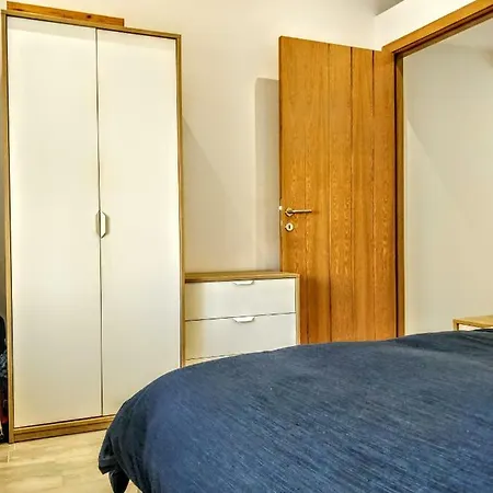 Modern & Bright Gzira